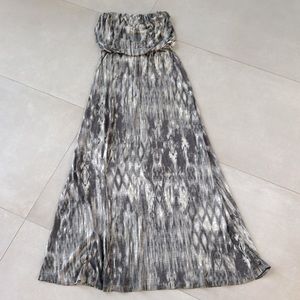 Boho Chic, Off shoulder, elastic top and waist, straight body, slightly A line